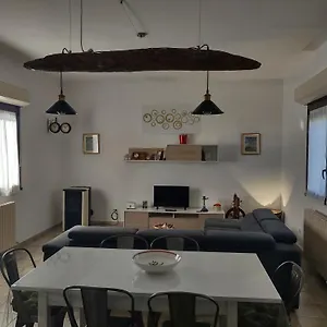Agli Ulivi Bed & Breakfast Filo